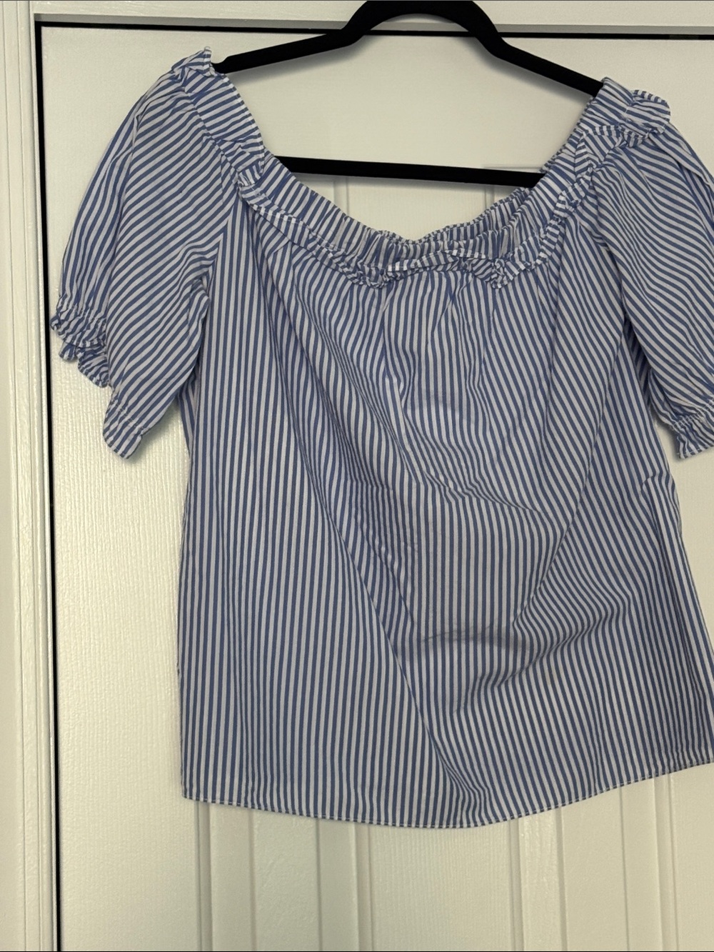 Vineyard Vines Striped Off-Shoulder Women’s Top - Blue and White